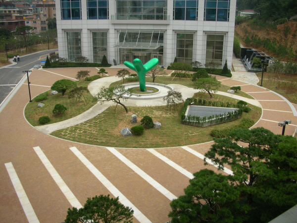 농심그룹 본사사옥 광장내